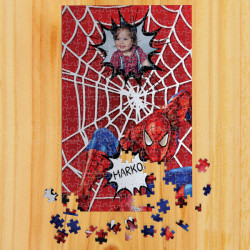 Poklon puzzle Spiderman uspravno